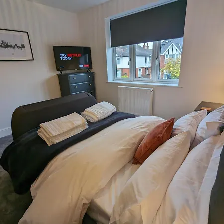 Accommodatie bij particulieren 2 X Double - 2 X Free Off Street Parking Spaces *
